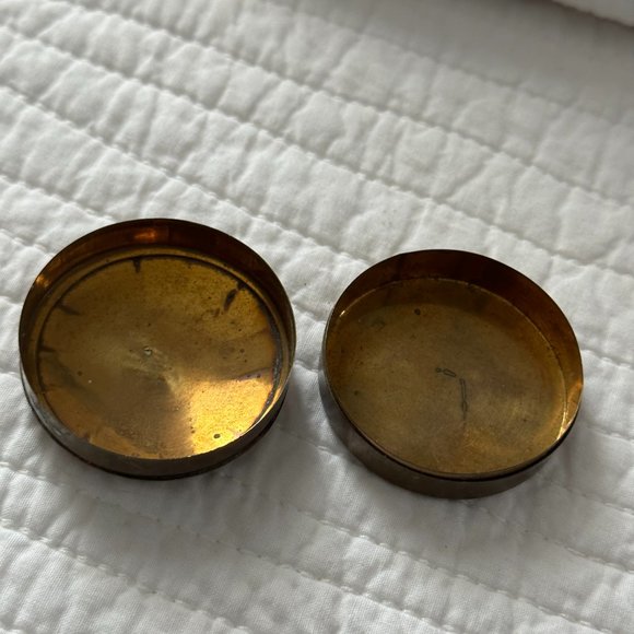 Vintage Miniture Brass Woven Trinket Box. - Picture 5 of 8